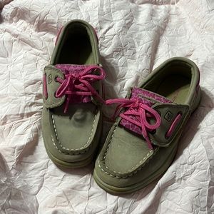 Girls size 11 sperrys Velcro w/ pink cheetah worn maybe 4 times great condition